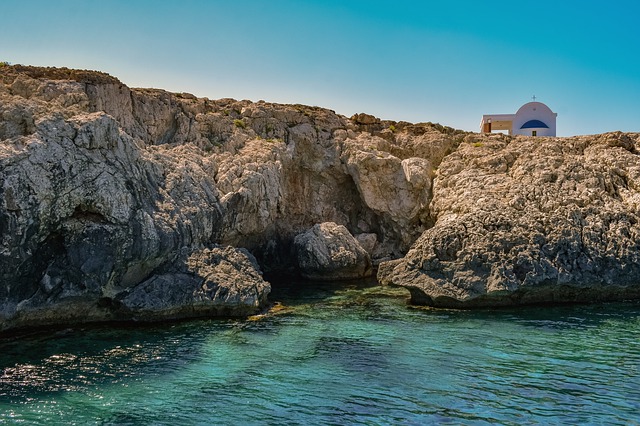 קפריסין - מצוקי חוף