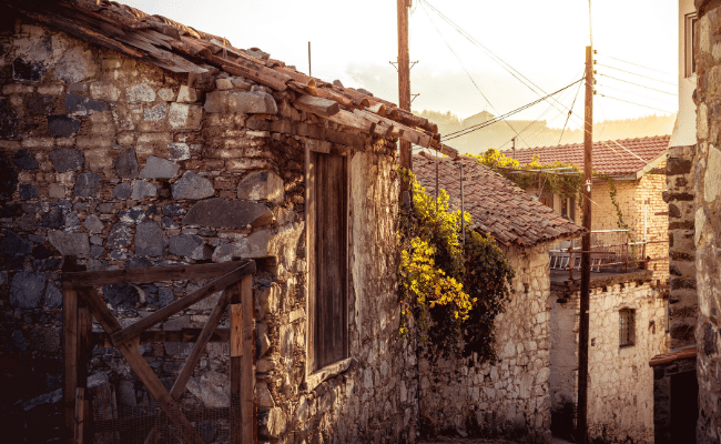 בתים ישנים בכפר אגרוס