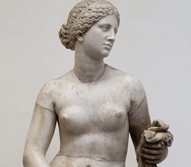 פסל רומי עתיק של אפרודיטה