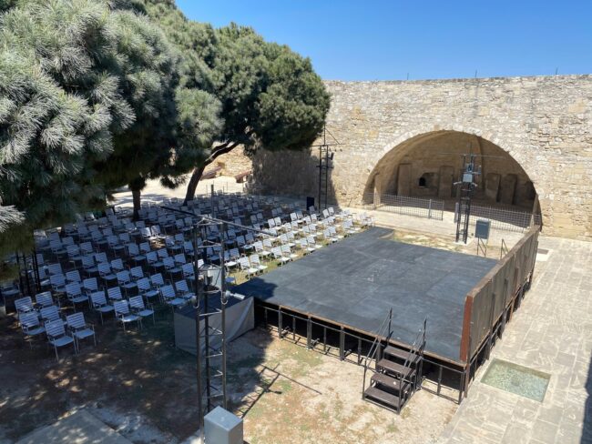 מתארגנים לטקס...