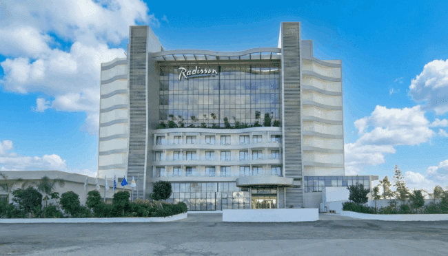 רדיסון ריזורט ביצ' רזורט לרנקה